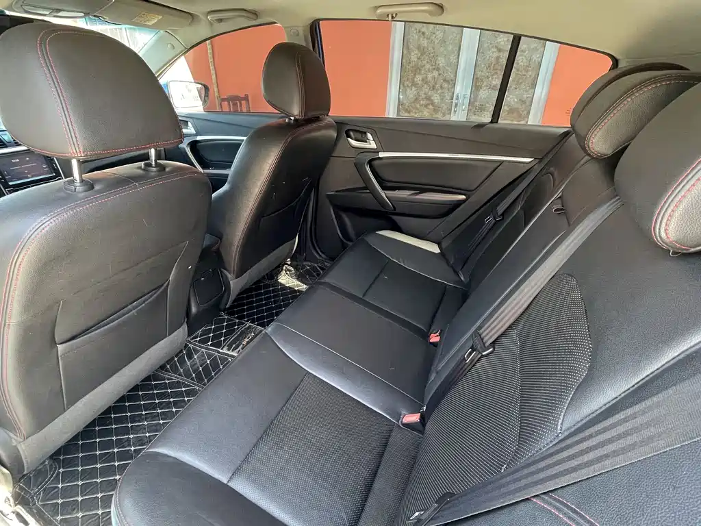 Geely Emgrand 2014