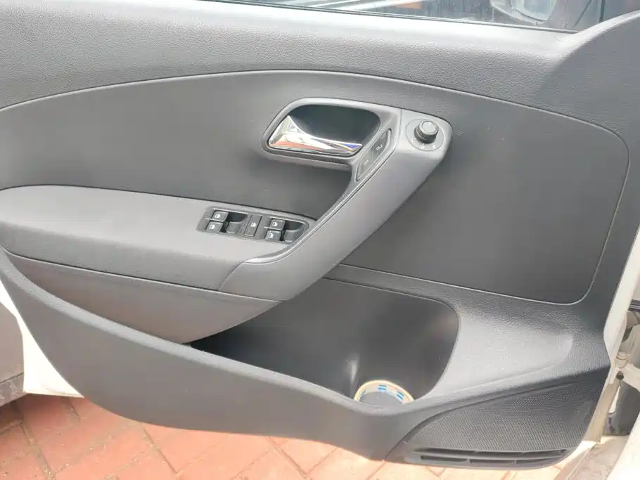 Volkswagen Polo 2016