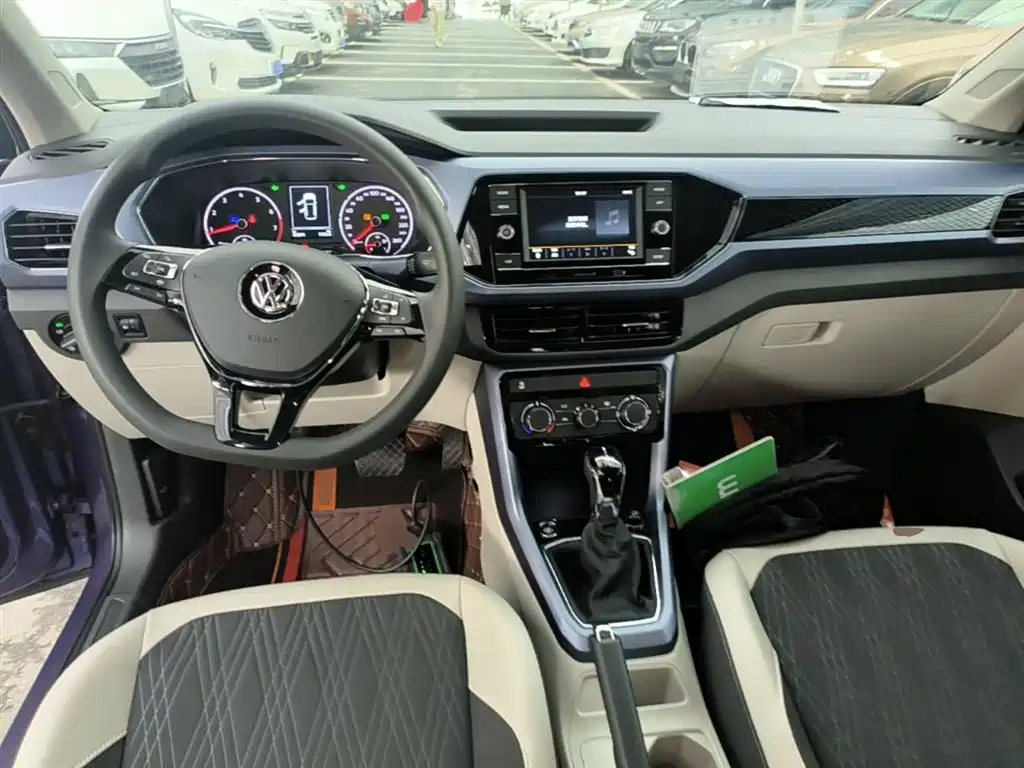 Volkswagen T-Cross 2020 — фото 10