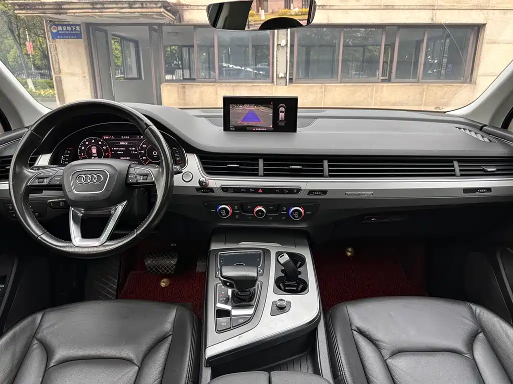 Audi Q7 2017 — фото 21