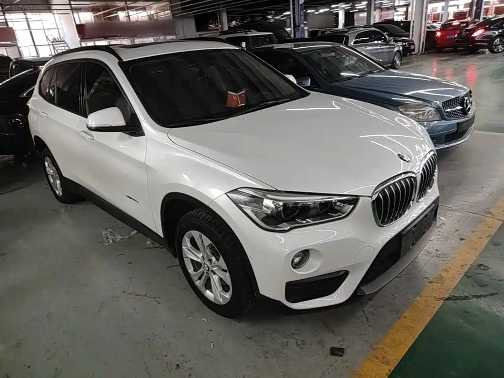 BMW X1 2017 — фото 4