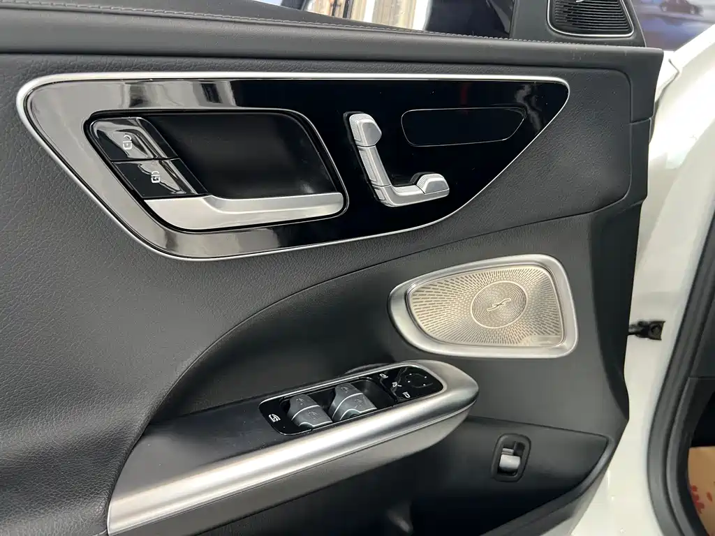 Mercedes-Benz C-Class 2022 — фото 18
