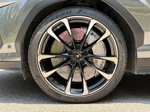 Lamborghini Urus 2018
