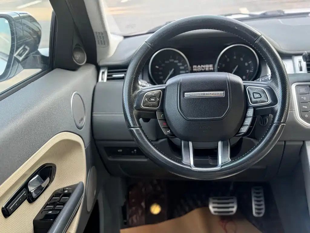 Land Rover Evoque 2013 — фото 10