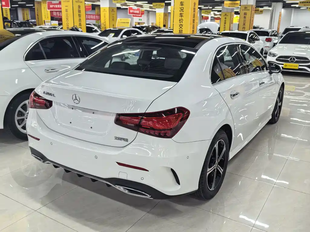 Mercedes-Benz A-Class 2024 — фото 15