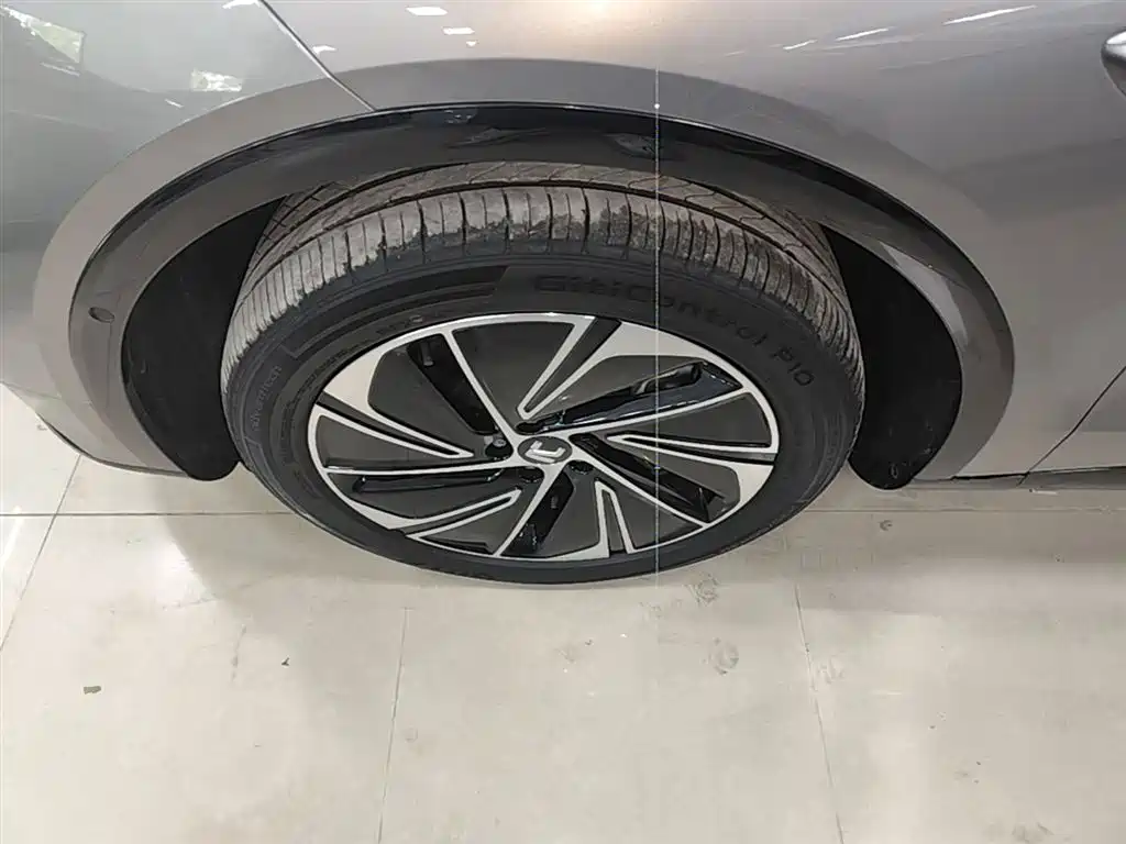 Roewe Feifan R7 2026 — фото 23