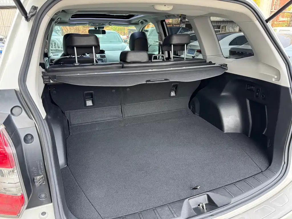 Subaru Forester 2015 — фото 22
