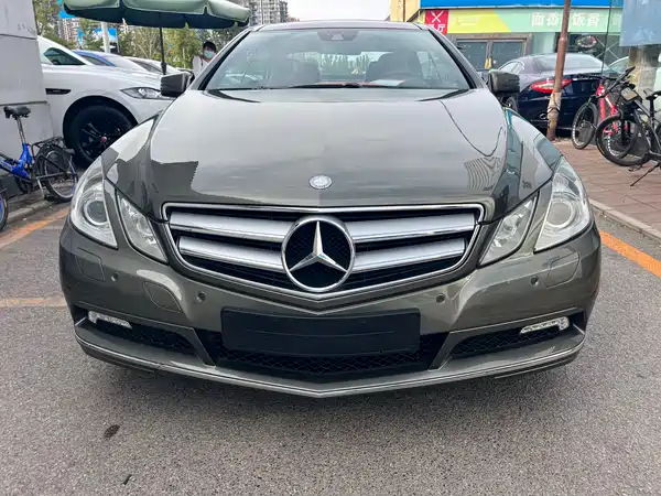 Mercedes-Benz E-Class 2009