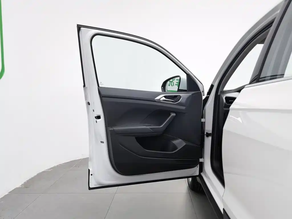 Volkswagen T-Cross 2022 — фото 8