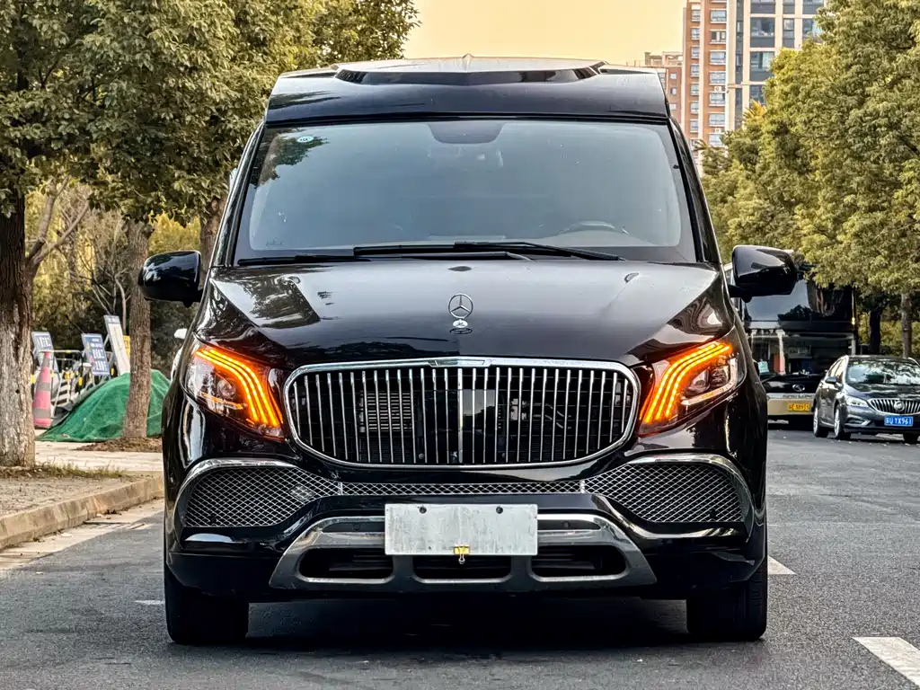 Mercedes-Benz Vito 2023 — фото 2