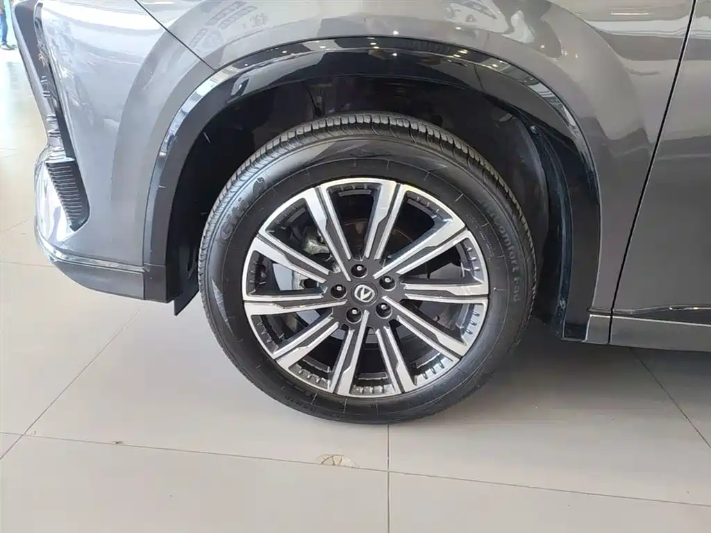 Changan CS75 PLUS 2024 — фото 23
