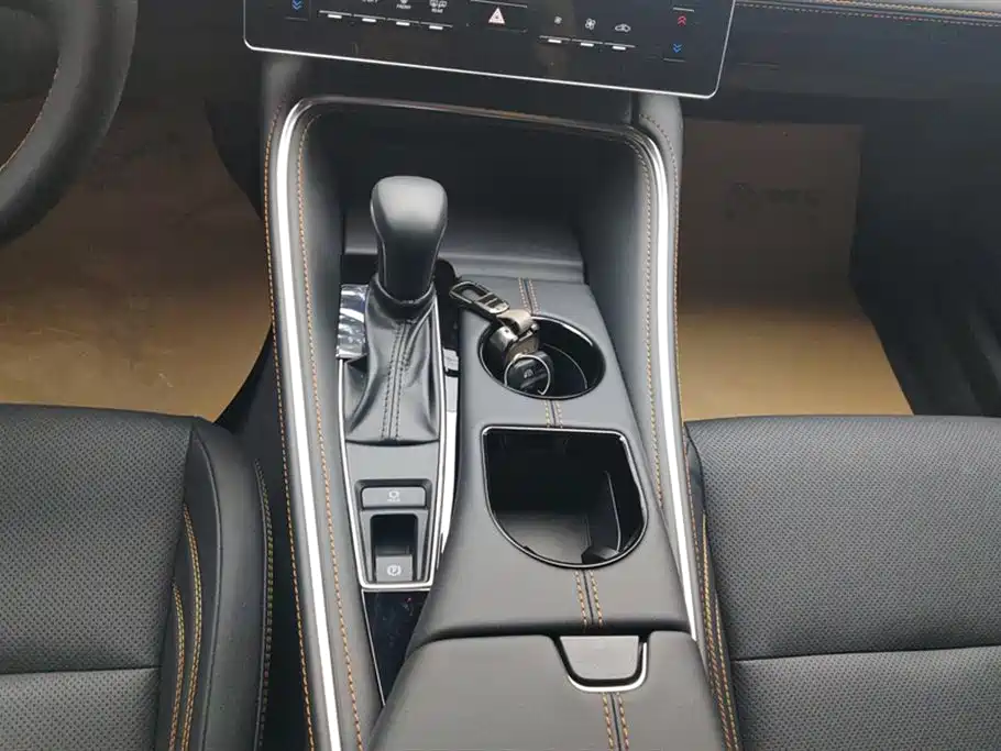 Toyota Avalon 2025 — фото 16
