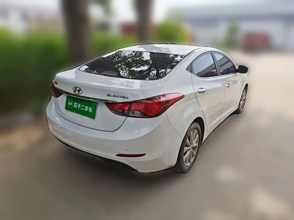 Hyundai Elantra 2016