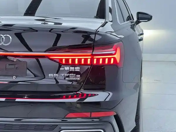 Audi A6L New Energy 2022