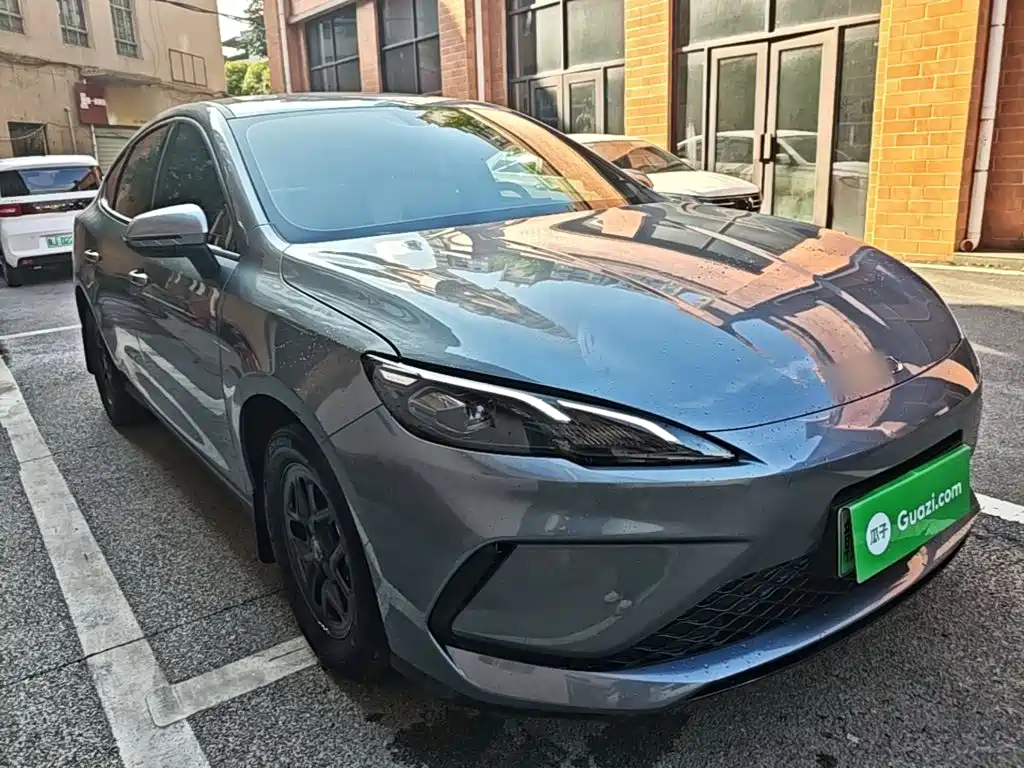 BYD Seal 05 DM-i 2025 — фото 4
