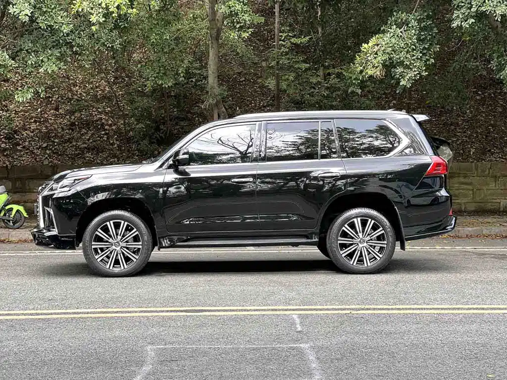 Lexus LX 2019 — фото 3