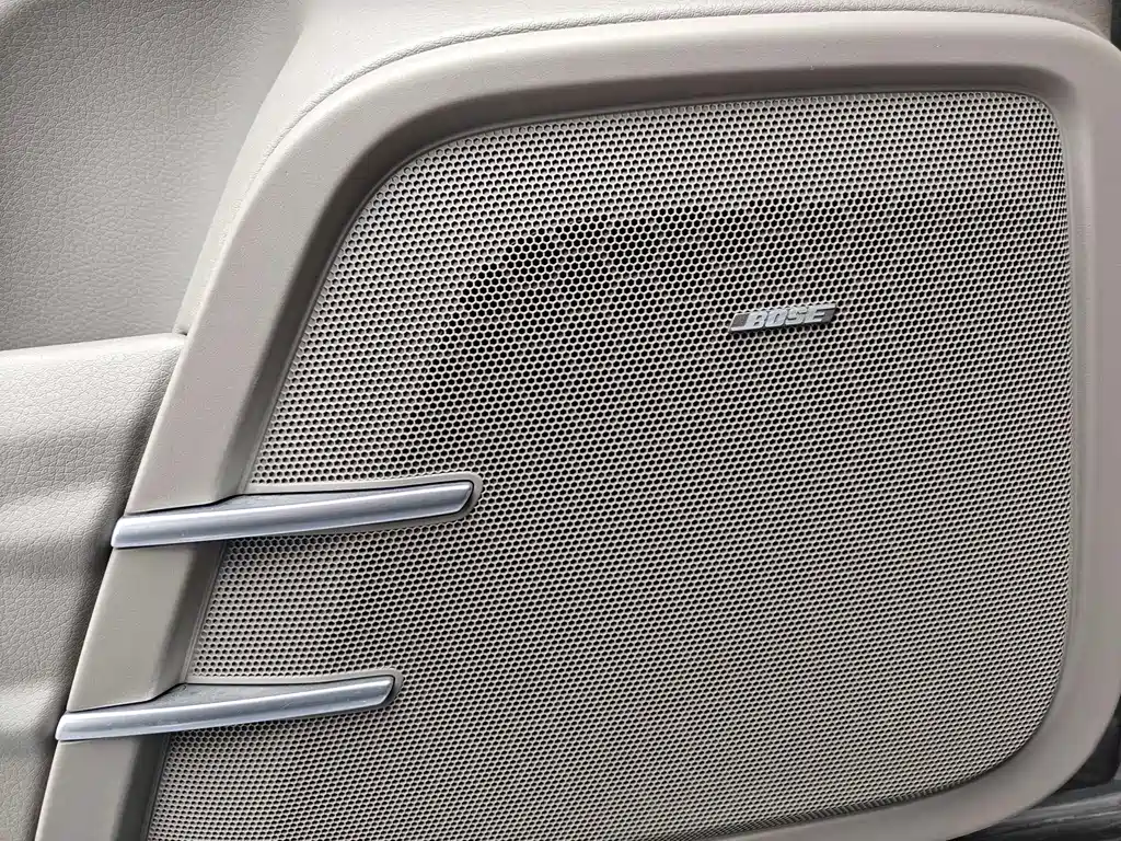 Porsche Cayenne 2011 — фото 17