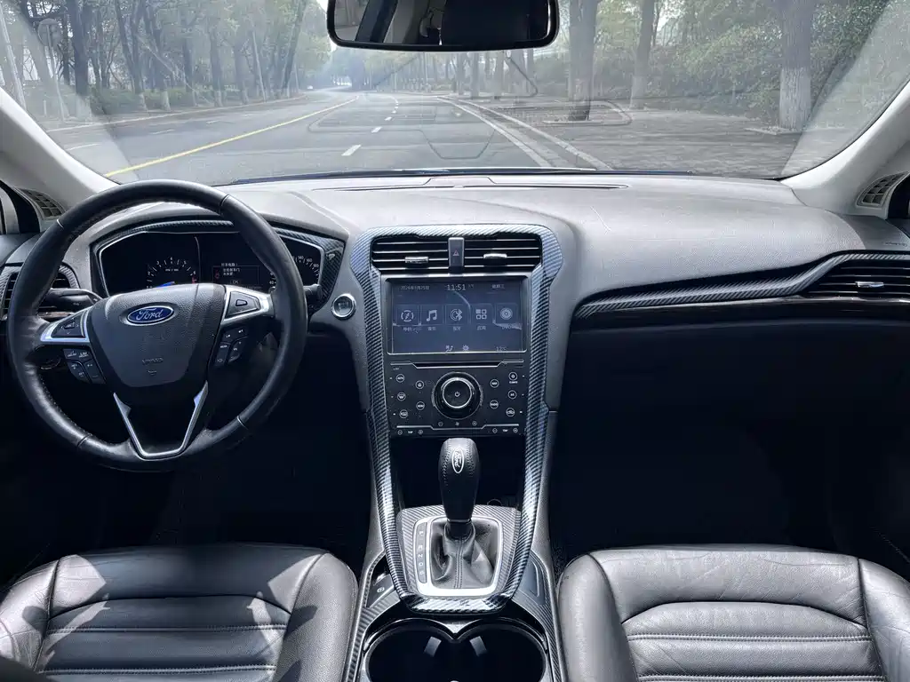 Ford Mondeo 2014 — фото 13
