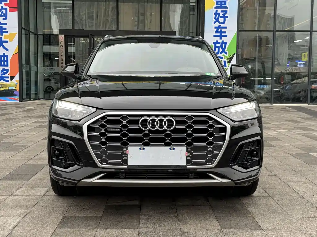 Audi Q5L 2022 — фото 2