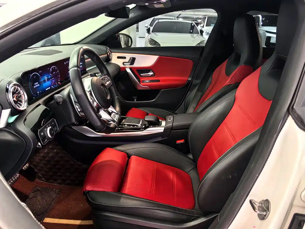 Mercedes-Benz CLA AMG 2023 — фото 4