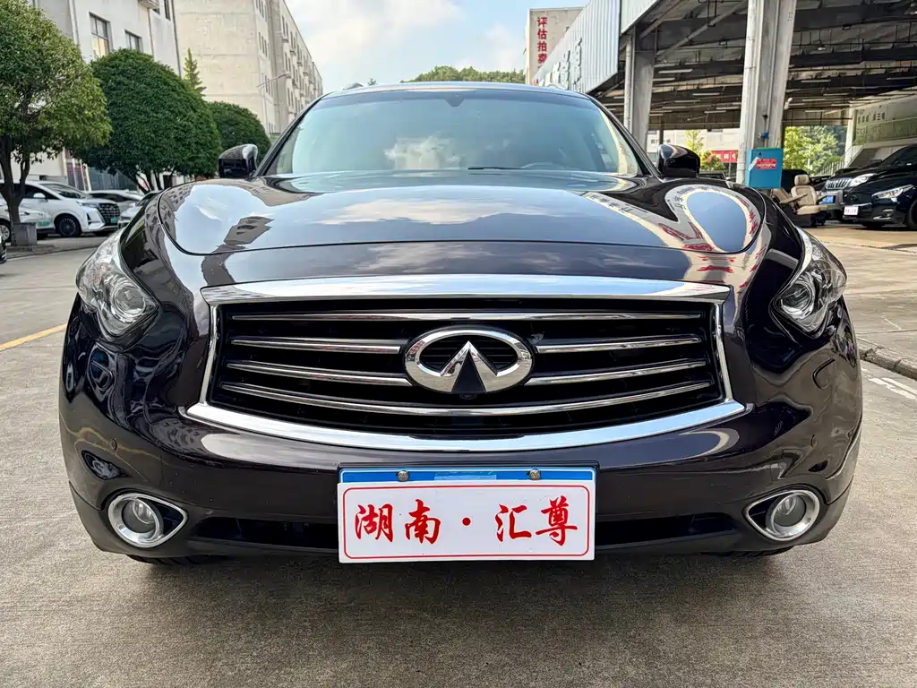 Infiniti QX70 2014 — фото 2