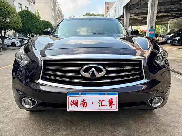Infiniti QX70 2014