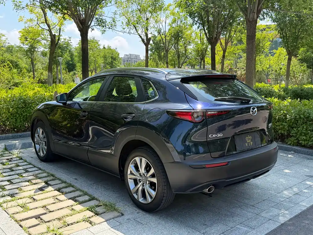 Mazda CX-30 2022 — фото 13