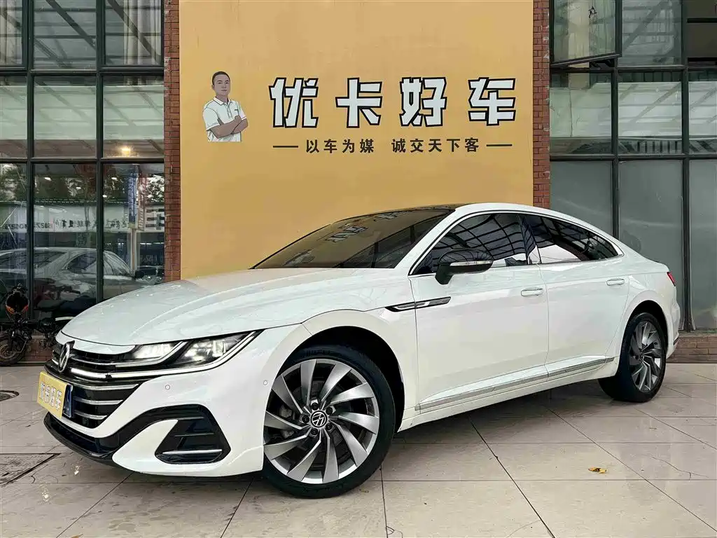 Volkswagen CC 2022 — фото 1