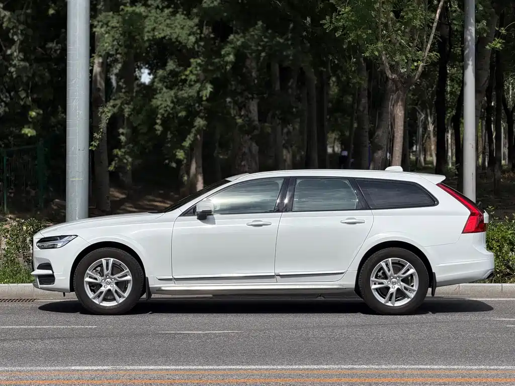 Volvo V90 2019