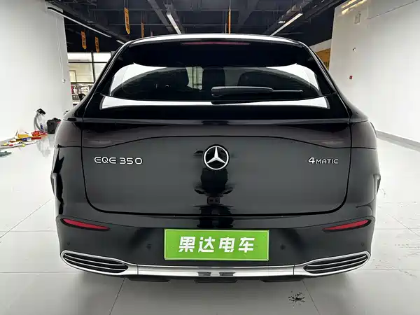 Mercedes-Benz EQE SUV 2025