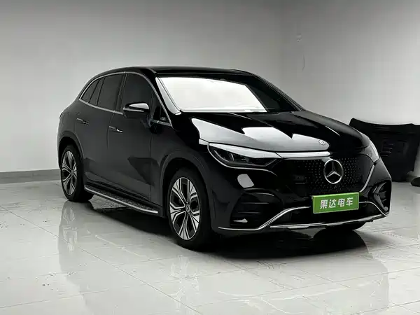 Mercedes-Benz EQE SUV 2025