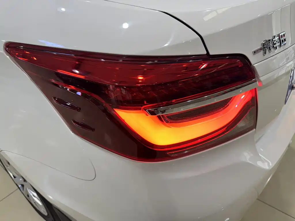 Toyota Vios 2023 — фото 14