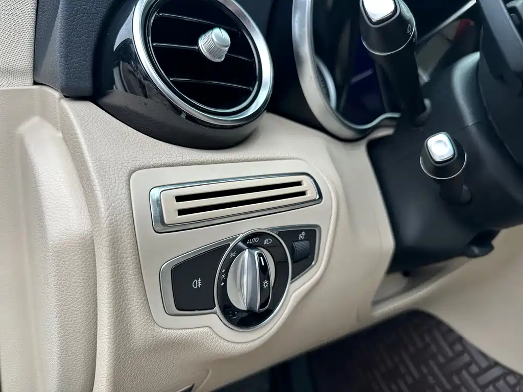 Mercedes-Benz C-Class 2016 — фото 14