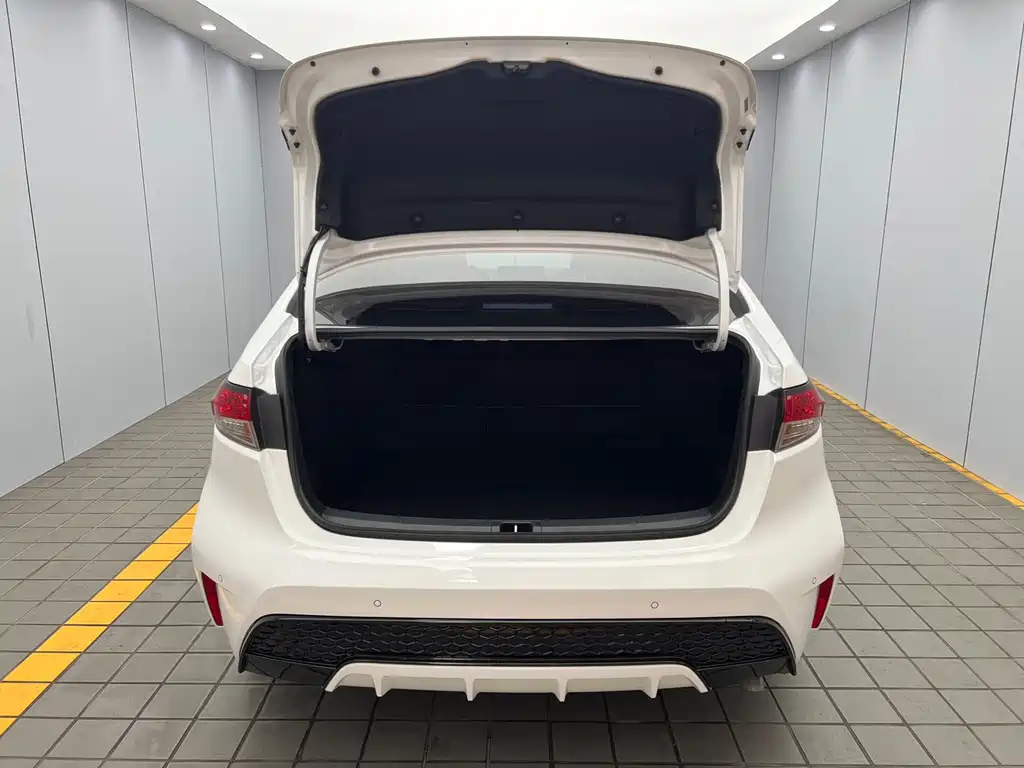 Toyota Levin 2023 — фото 17