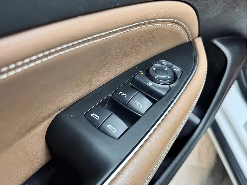 Buick Regal 2018 — фото 12