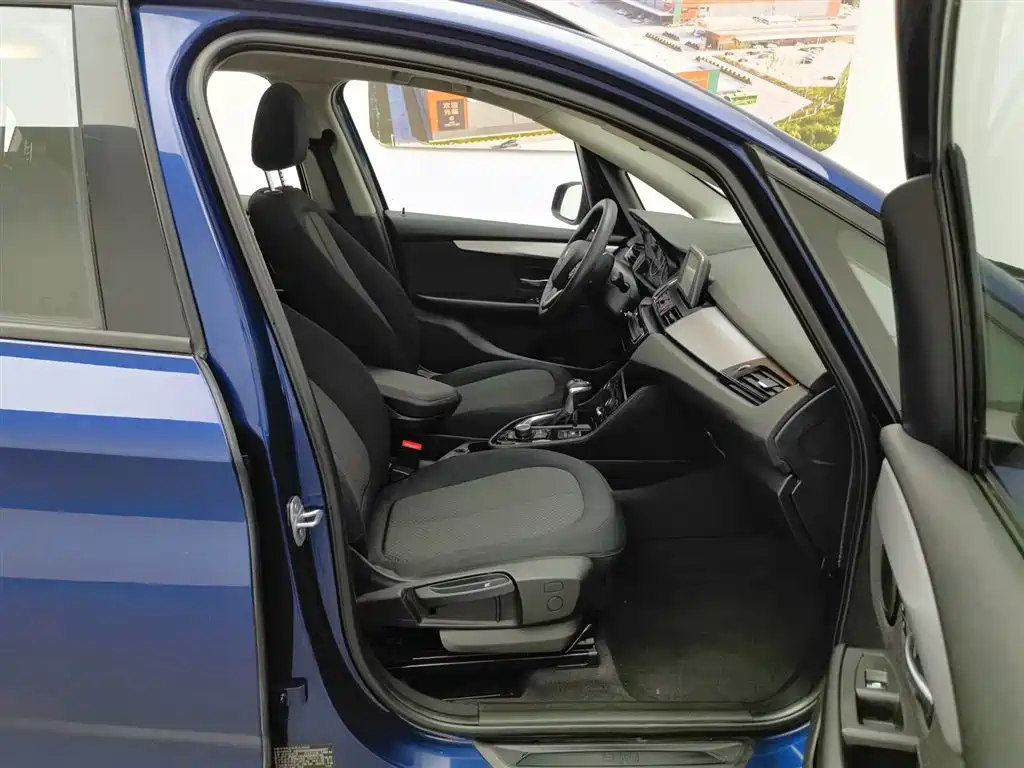 BMW 2 Series Active Tourer 2016 — фото 23