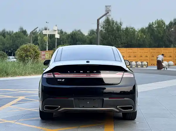 Lincoln MKZ 2021
