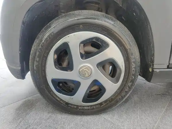 Baojun E100 2018