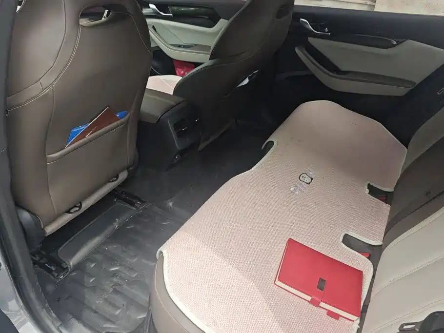 BYD Qin PLUS 2023 — фото 11