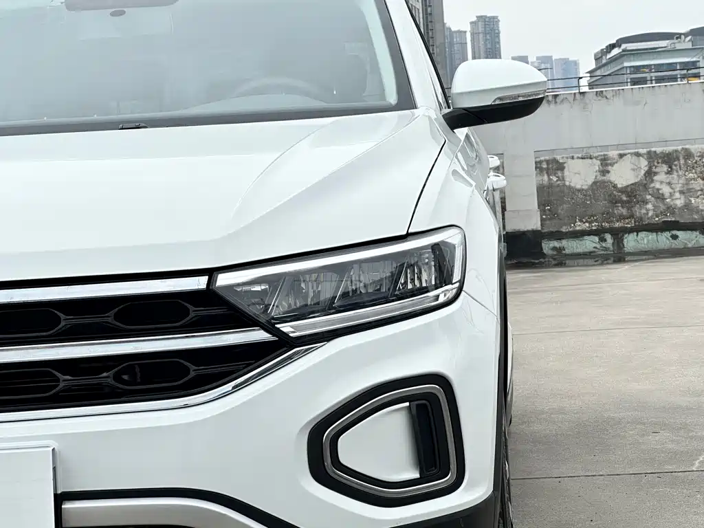 Volkswagen T-Roc 2024