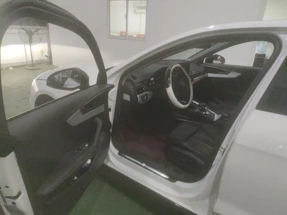 Audi A4L 2022