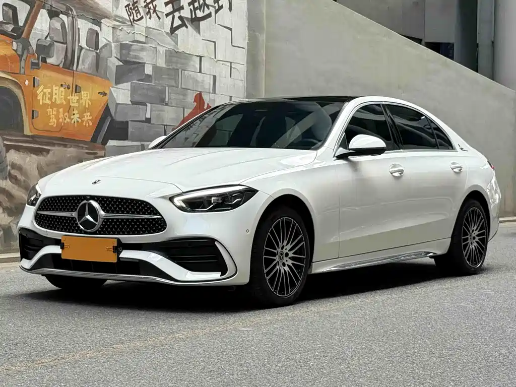 Mercedes-Benz C-Class 2024 — фото 1