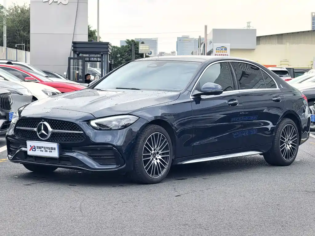 Mercedes-Benz C-Class 2025 — фото 1