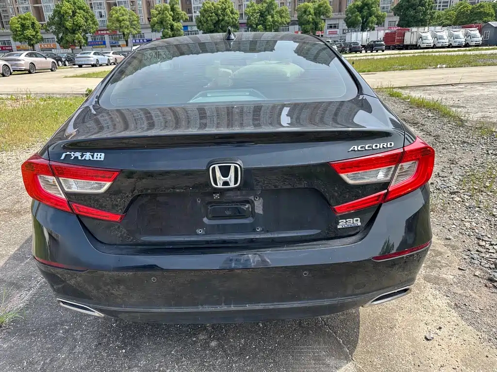 Honda Accord 2019 — фото 8