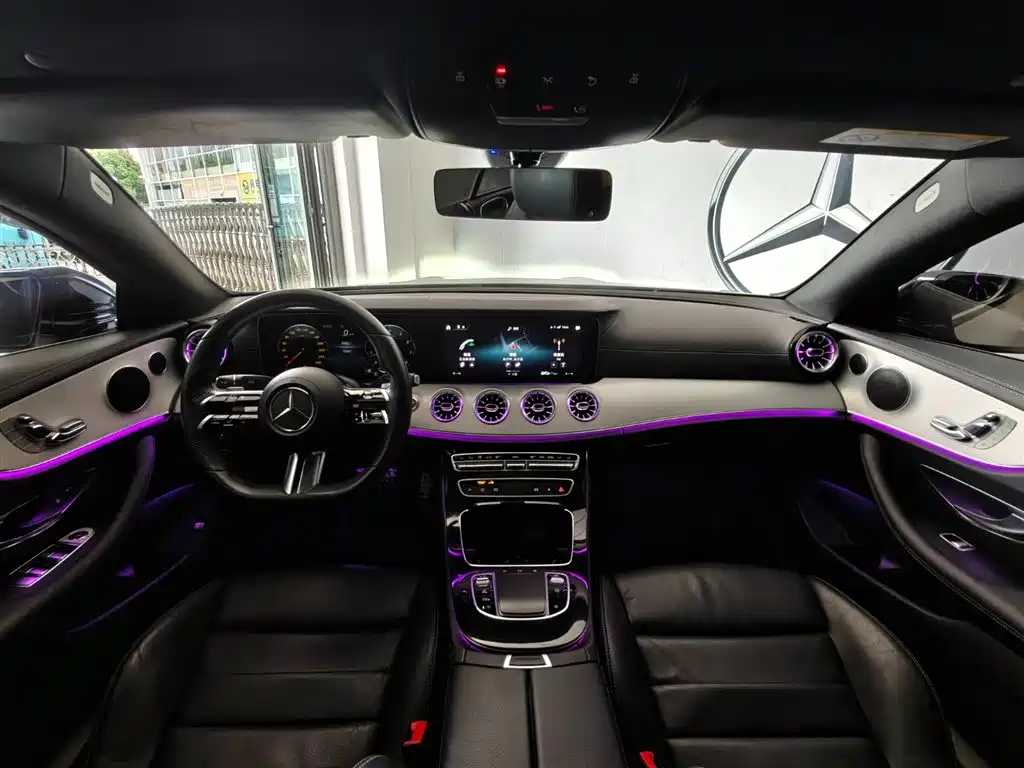 Mercedes-Benz E-Class 2022