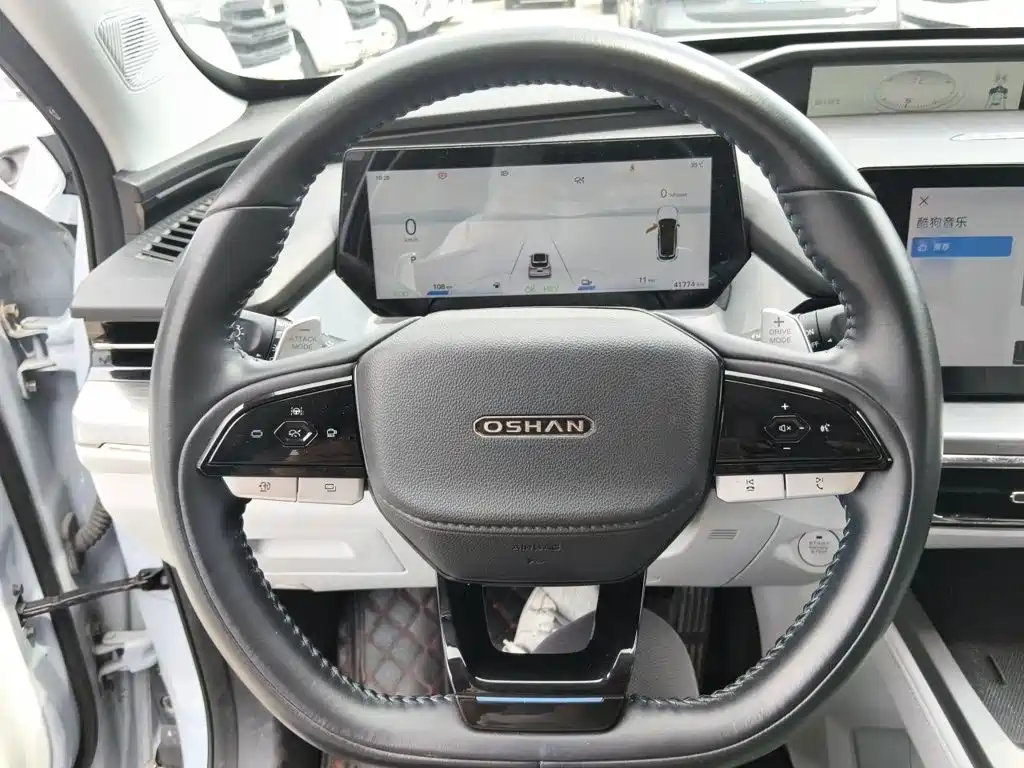 Changan Auchan Z6 New Energy 2022 — фото 3