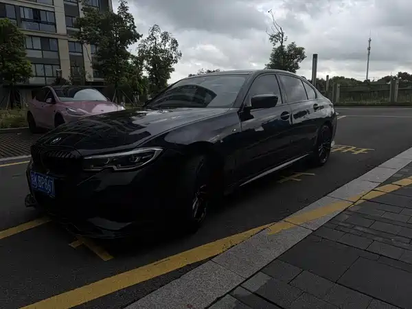 BMW 3 Series 2022
