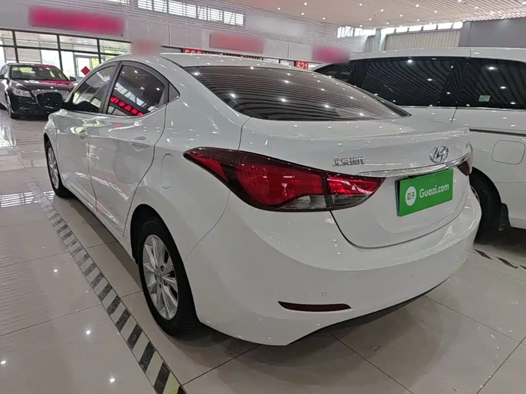 Hyundai Elantra 2016