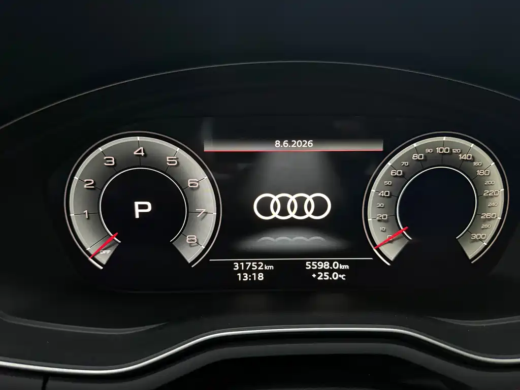 Audi A4L 2023 — фото 11