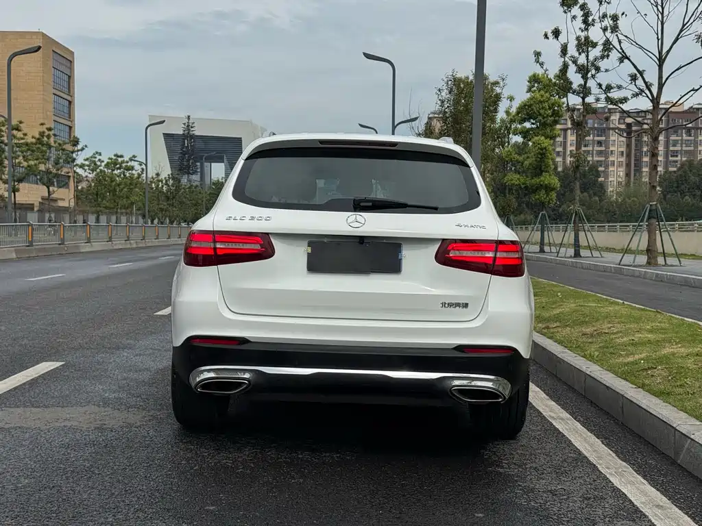 Mercedes-Benz GLC 2016 — фото 13